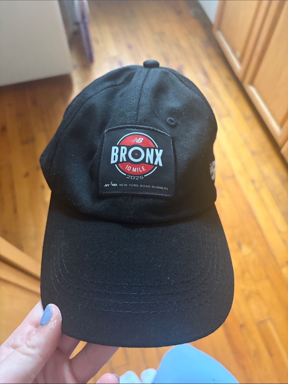 New Balance Black Bronx 10 Mile Patch Cap NWOT